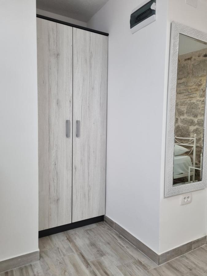 Studio Apartment Rosalie 斯普利特 外观 照片