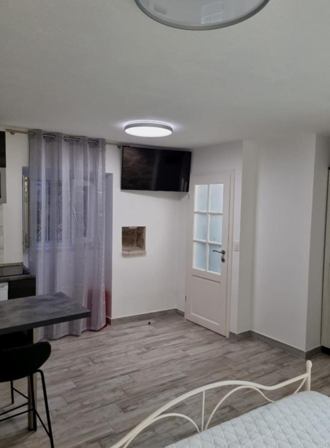 Studio Apartment Rosalie 斯普利特 外观 照片