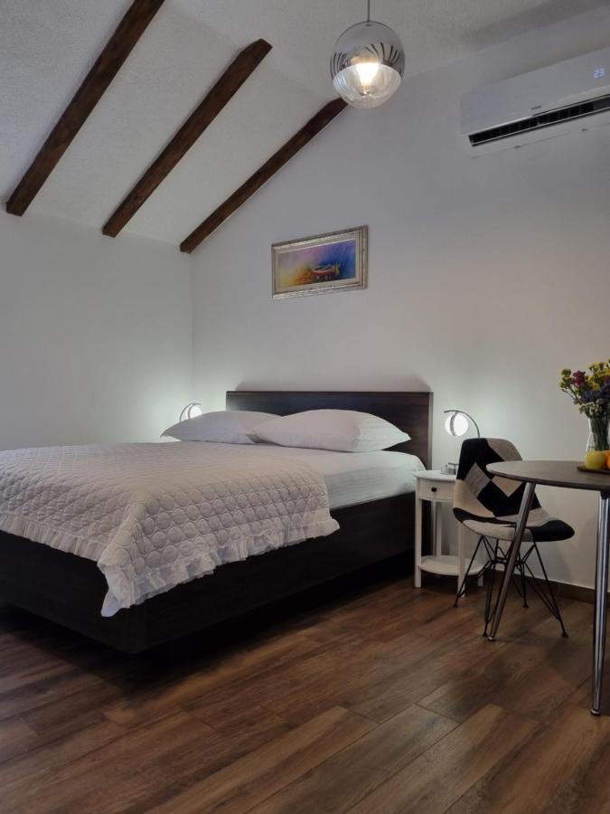 Studio Apartment Rosalie 斯普利特 外观 照片
